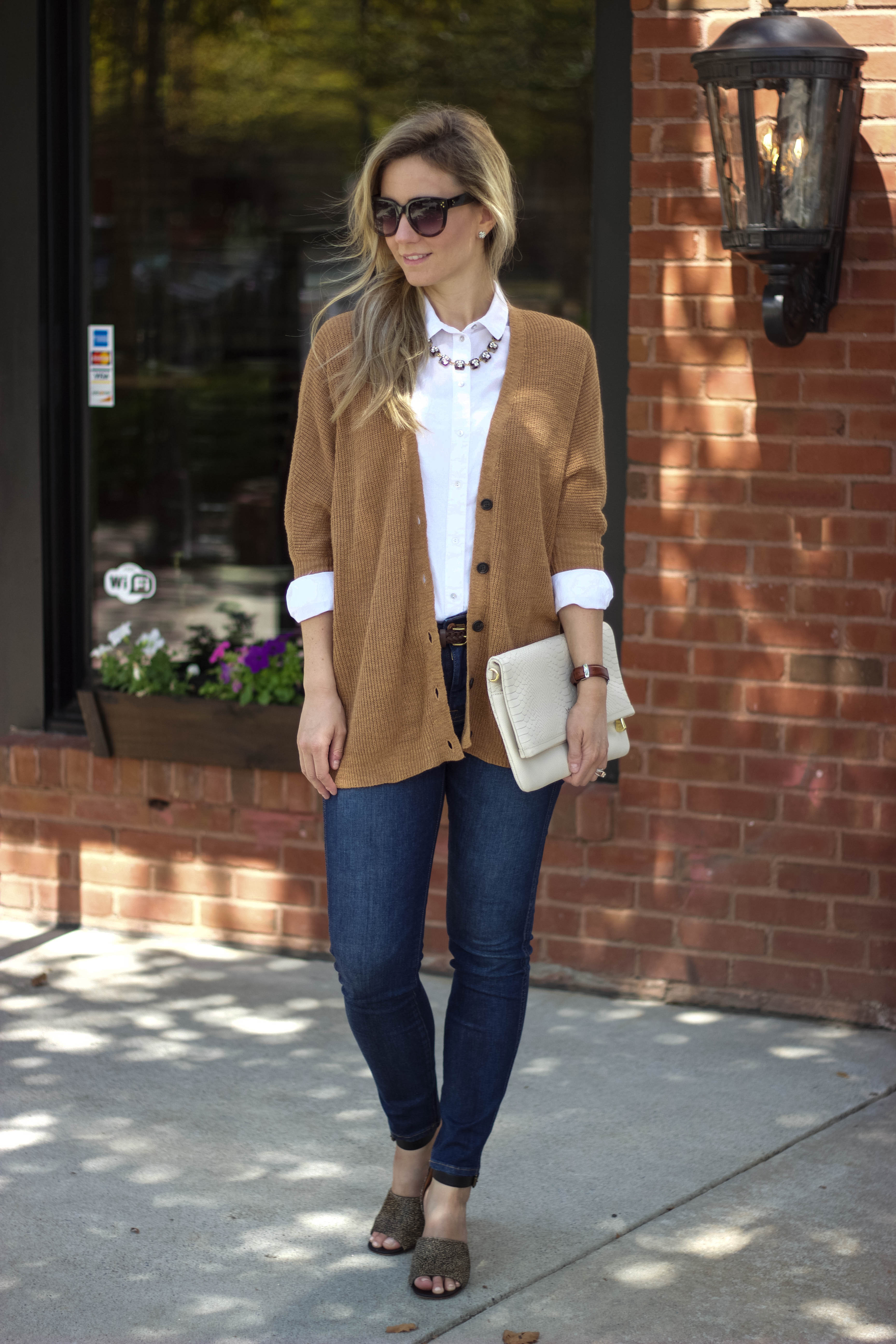 Dressing For Fall Part 3: The White Oxford Shirt | City Peach